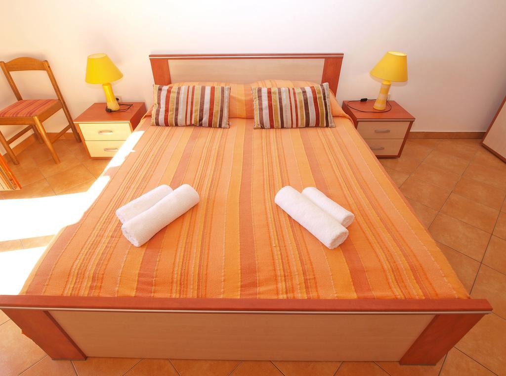 Apartments Lidija 1305 Pula Luaran gambar